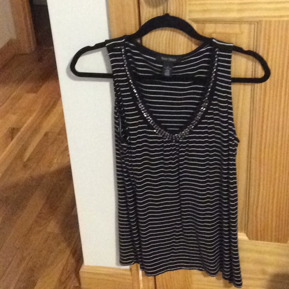 Sleeveless top